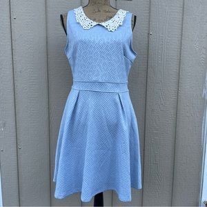 Le Lis Women’s Dress